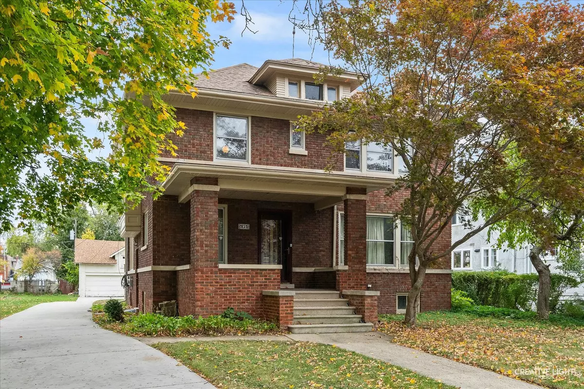 Aurora, IL 60506,931 W Downer PL