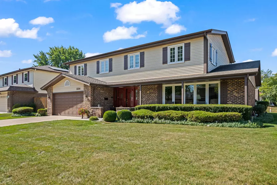 1114 S Fernandez AVE, Arlington Heights, IL 60005