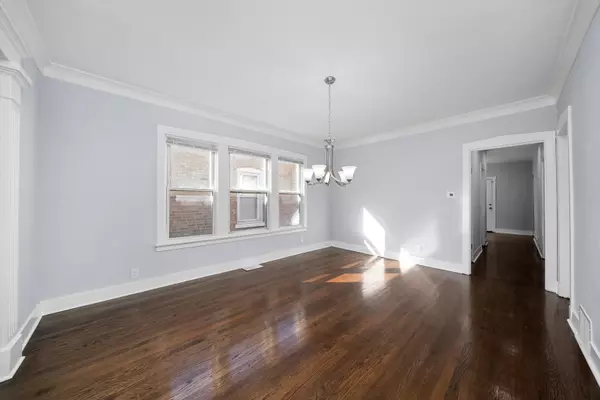 Chicago, IL 60629,6424 S Washtenaw AVE