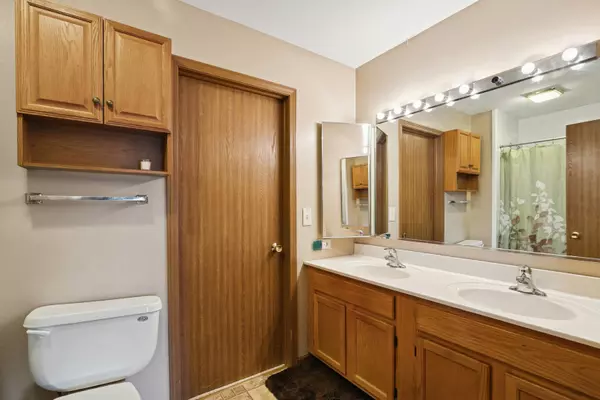 Zion, IL 60099,1304 Pelican CT