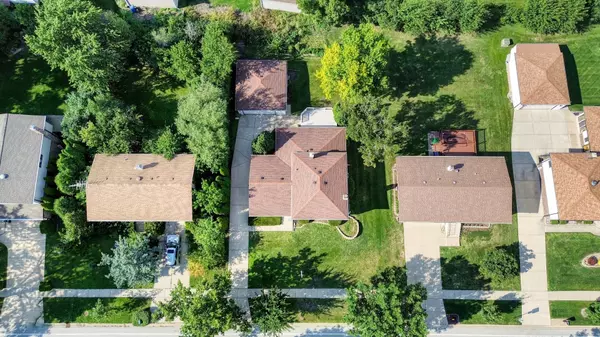 Schaumburg, IL 60193,722 Merlin DR