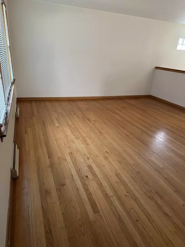 Itasca, IL 60143,404 Emmerson AVE