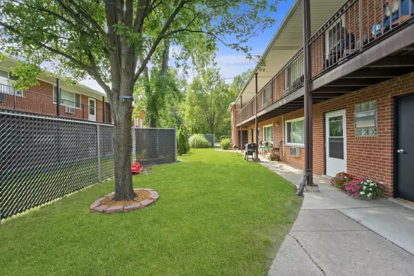 Lyons, IL 60534,3901 Haas AVE