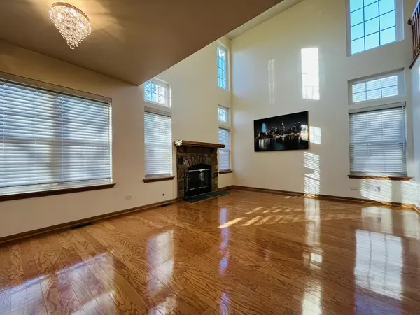 Schaumburg, IL 60193,160 Holmes WAY #160