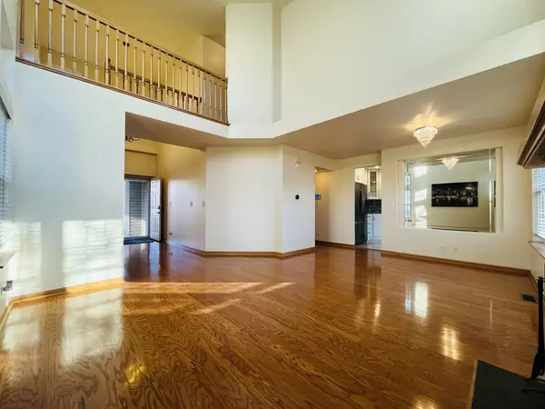 Schaumburg, IL 60193,160 Holmes WAY #160