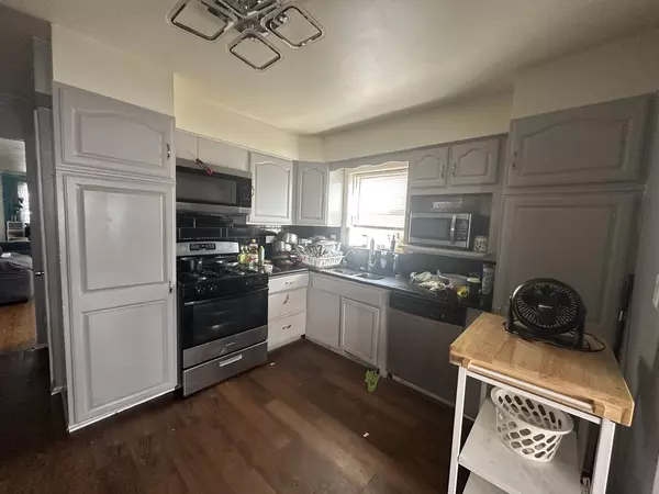 Chicago, IL 60629,3741 W 57th PL