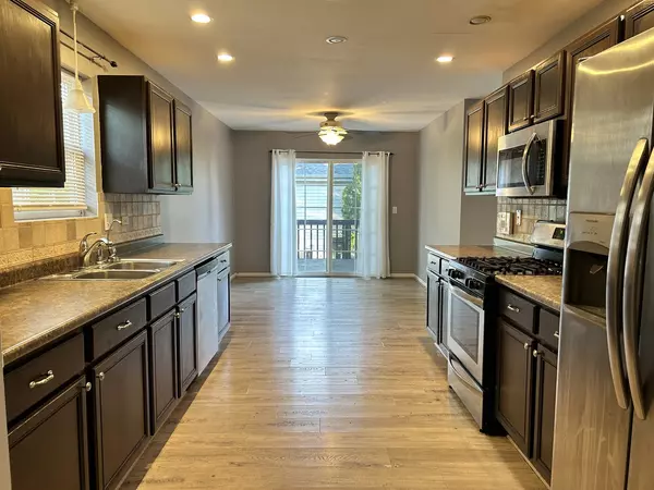 Oswego, IL 60543,22 Alex CT