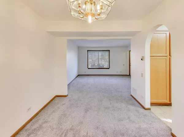 Aurora, IL 60506,1532 Golden Oaks Pkwy