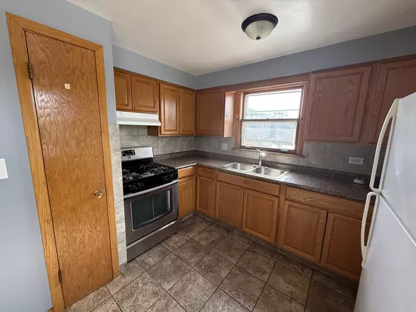 Chicago, IL 60634,3556 N Nagle AVE #2W