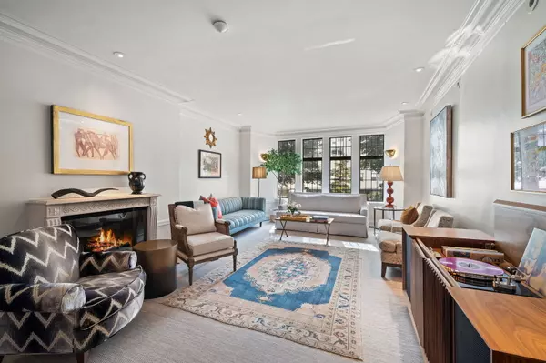 Chicago, IL 60613,3800 N Lake Shore DR #2C