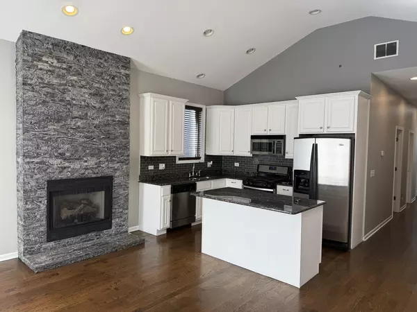 Chicago, IL 60622,2416 W THOMAS ST #3