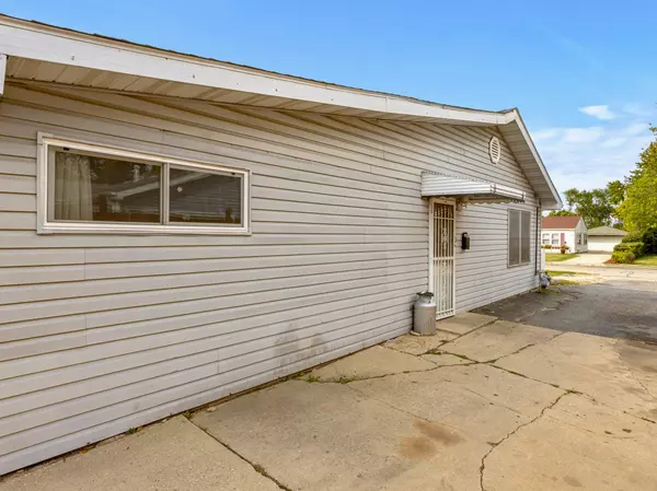 Crest Hill, IL 60403,1820 Burry Circle DR