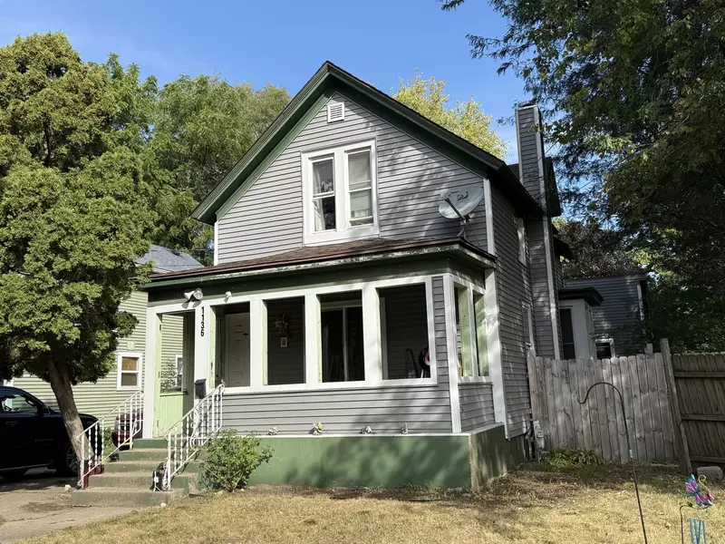 1136 Jackson ST, Rockford, IL 61107