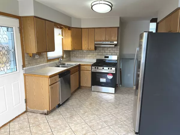 Midlothian, IL 60445,15100 AVERS AVE