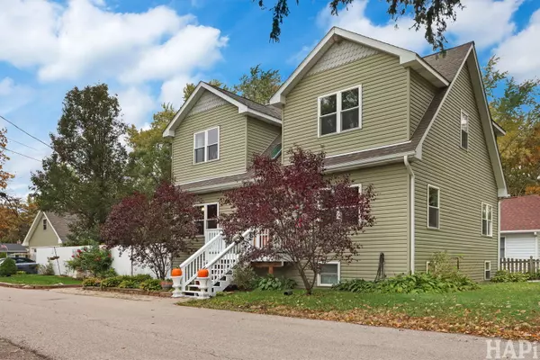 2624 Elm Oak LN, Mchenry, IL 60051