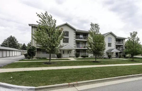 Hickory Hills, IL 60457,9150 W 95th ST #2B