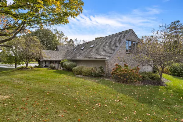 Champaign, IL 61822,4002 Lakepoint RD