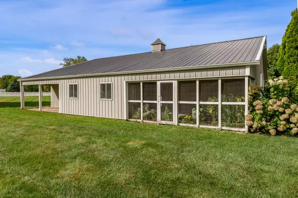 Rockford, IL 61107,8551-8589 Rote RD