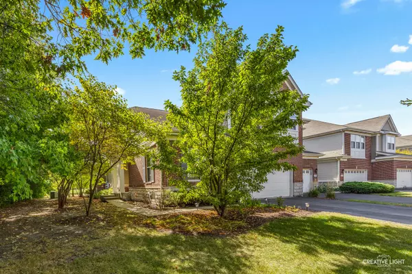 Naperville, IL 60540,2704 Blakely LN