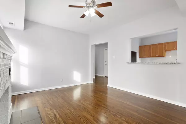 Chicago, IL 60626,1460 W Fargo AVE #310