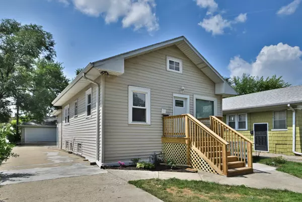 Maywood, IL 60153,2122 S 2nd AVE
