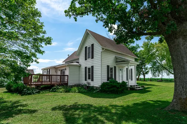 7496 Wolf RD, Kingston, IL 60145