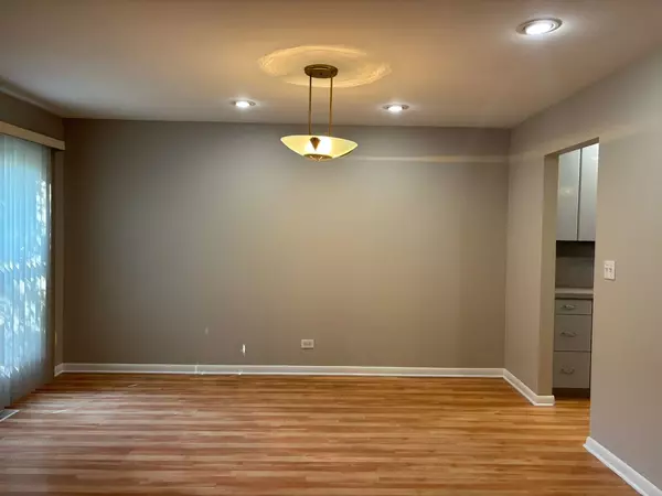 Deerfield, IL 60015,625 Pheasant LN #625