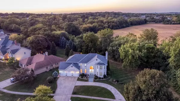 420 Ford LN, Bartlett, IL 60103