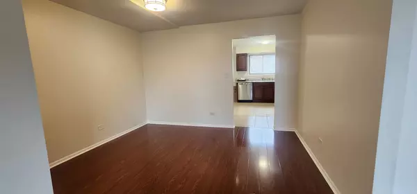 Des Plaines, IL 60016,9290 Hamilton CT #D