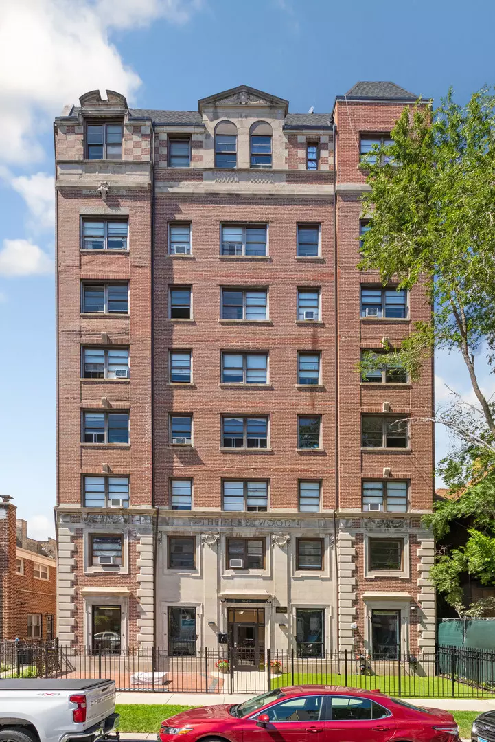 Chicago, IL 60660,6026 N Winthrop AVE #7A