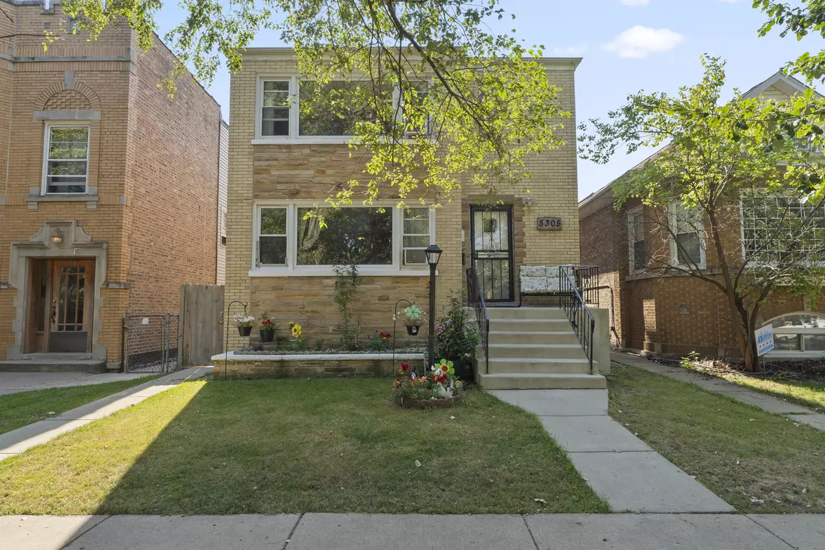 Chicago, IL 60641,5305 W George ST #2