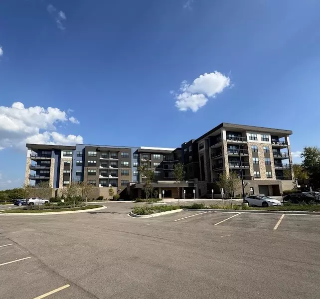 1420 W Diehl RD #337, Naperville, IL 60563