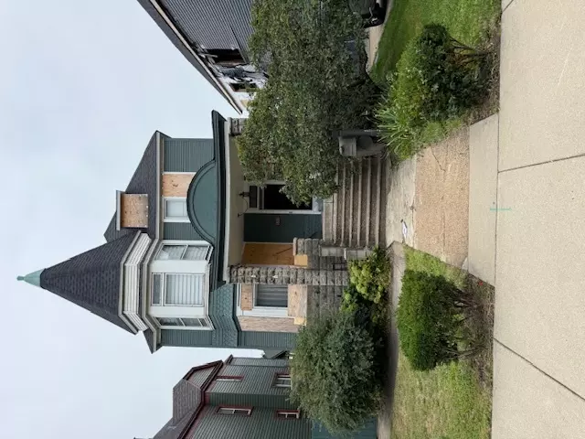 1828 Oliver ST, Whiting, IN 46394
