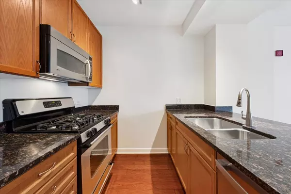 Chicago, IL 60605,1250 S Michigan AVE #1400