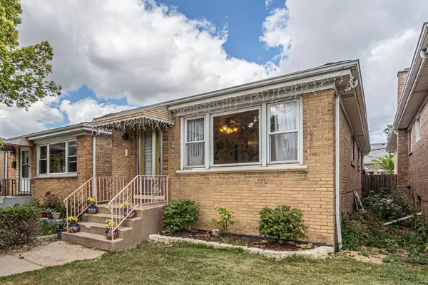 Chicago, IL 60639,5836 W Diversey AVE