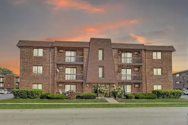 14545 S MANISTEE AVE #3C, Burnham, IL 60633