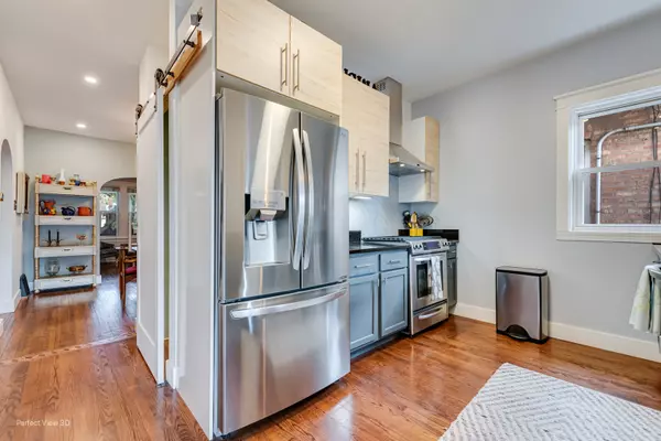 Chicago, IL 60641,5023 W Oakdale AVE