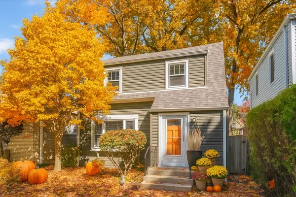 1927 Warren ST, Evanston, IL 60202