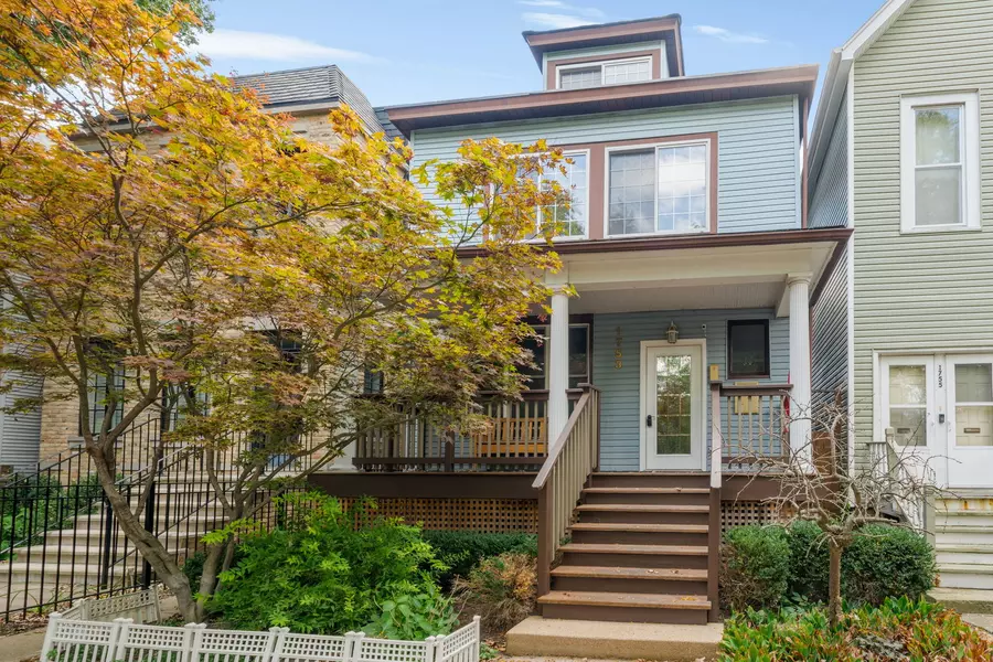 1753 W HENDERSON ST, Chicago, IL 60657
