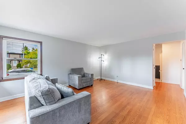 Oak Lawn, IL 60453,5936 W 97th ST
