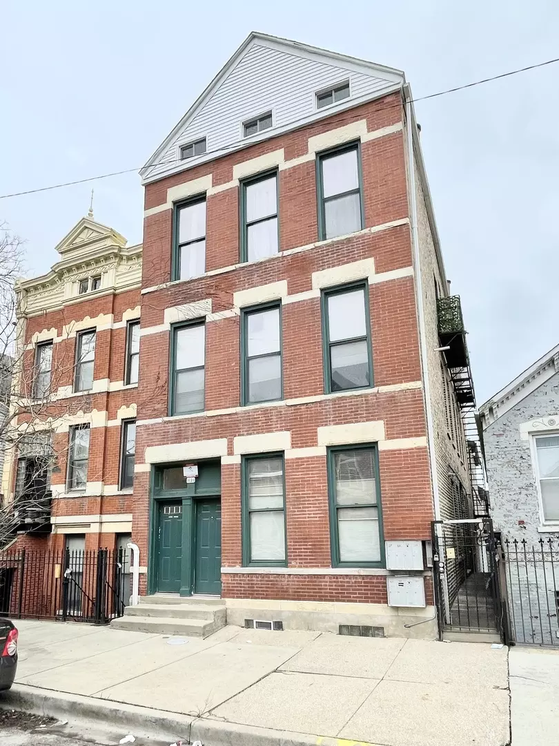 Chicago, IL 60608,1629 S Throop ST #3F