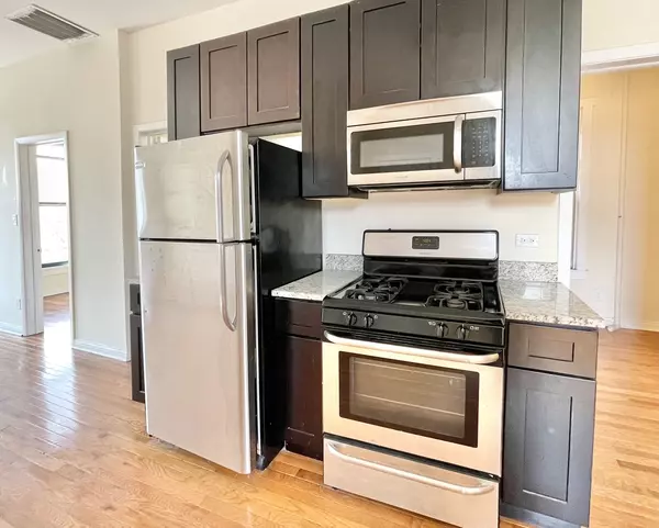 Chicago, IL 60608,1629 S Throop ST #3F