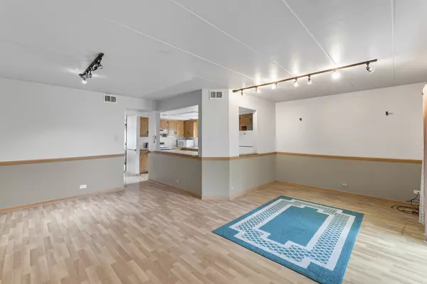 Midlothian, IL 60445,14815 Kenton AVE #1