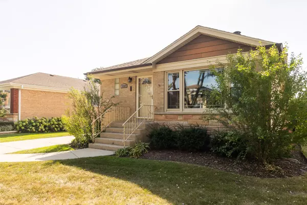 Niles, IL 60714,7349 W Crain ST
