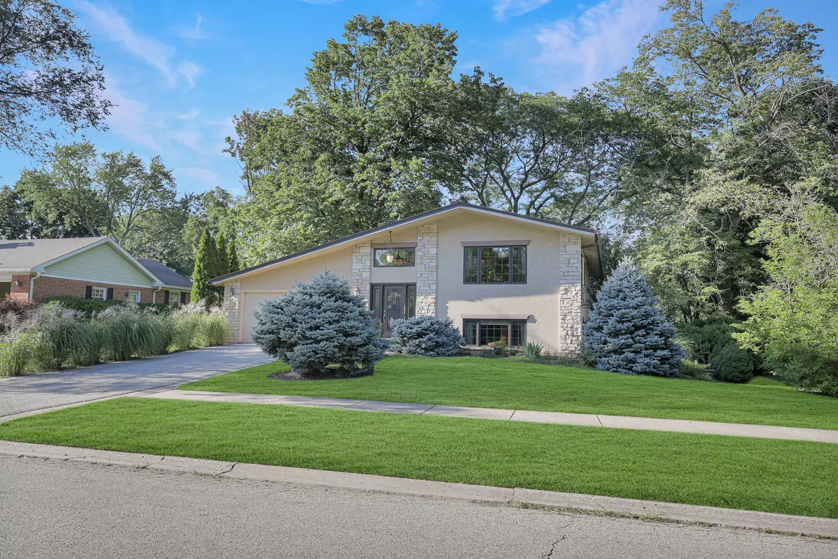 Barrington, IL 60010,236 Monument AVE