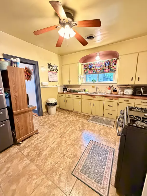Spring Valley, IL 61362,329 W Devlin ST