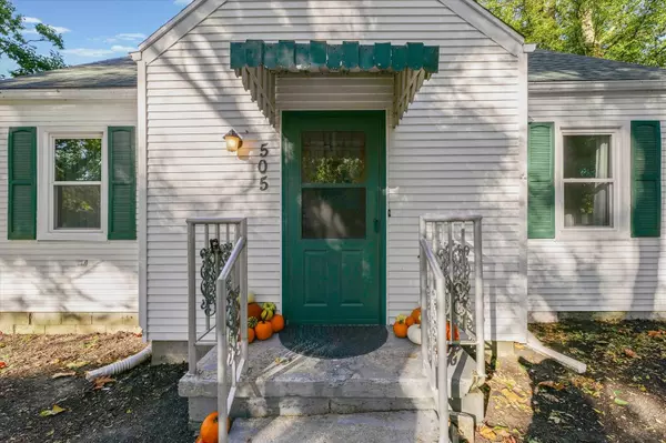 Tolono, IL 61880,505 N Calhoun ST