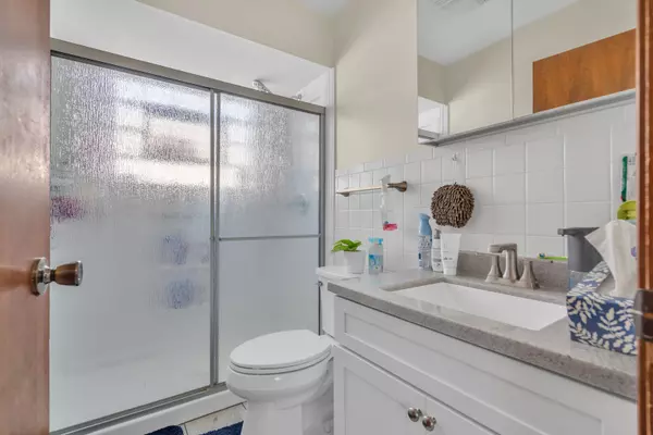 Schiller Park, IL 60176,4008 Wagner AVE