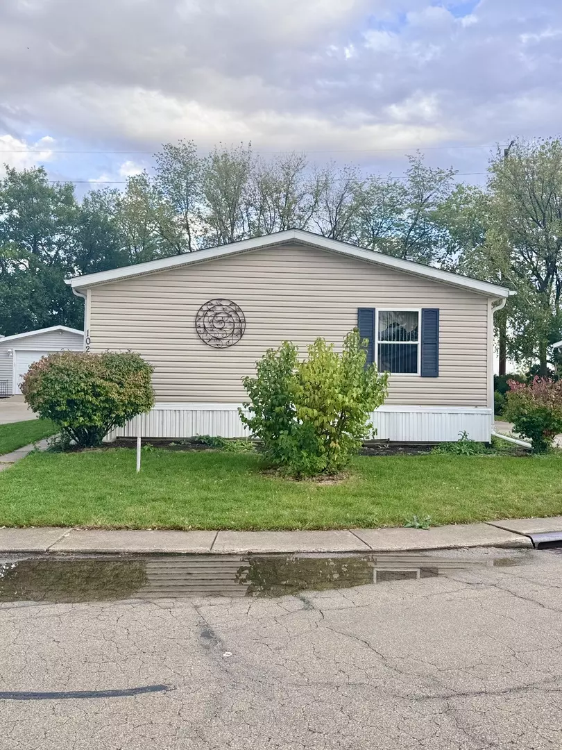 Dekalb, IL 60115,1022 S 10th ST