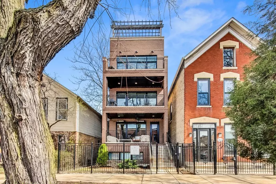 1057 N Winchester AVE #2, Chicago, IL 60622